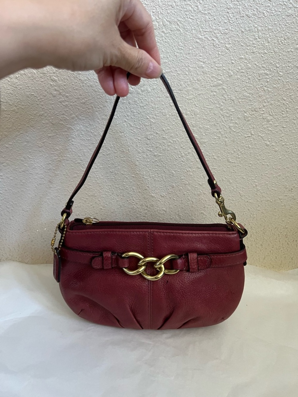 Coach Burgundy Pebbled Leather Shoulder Bag Brass Hardware Classic Small Purse